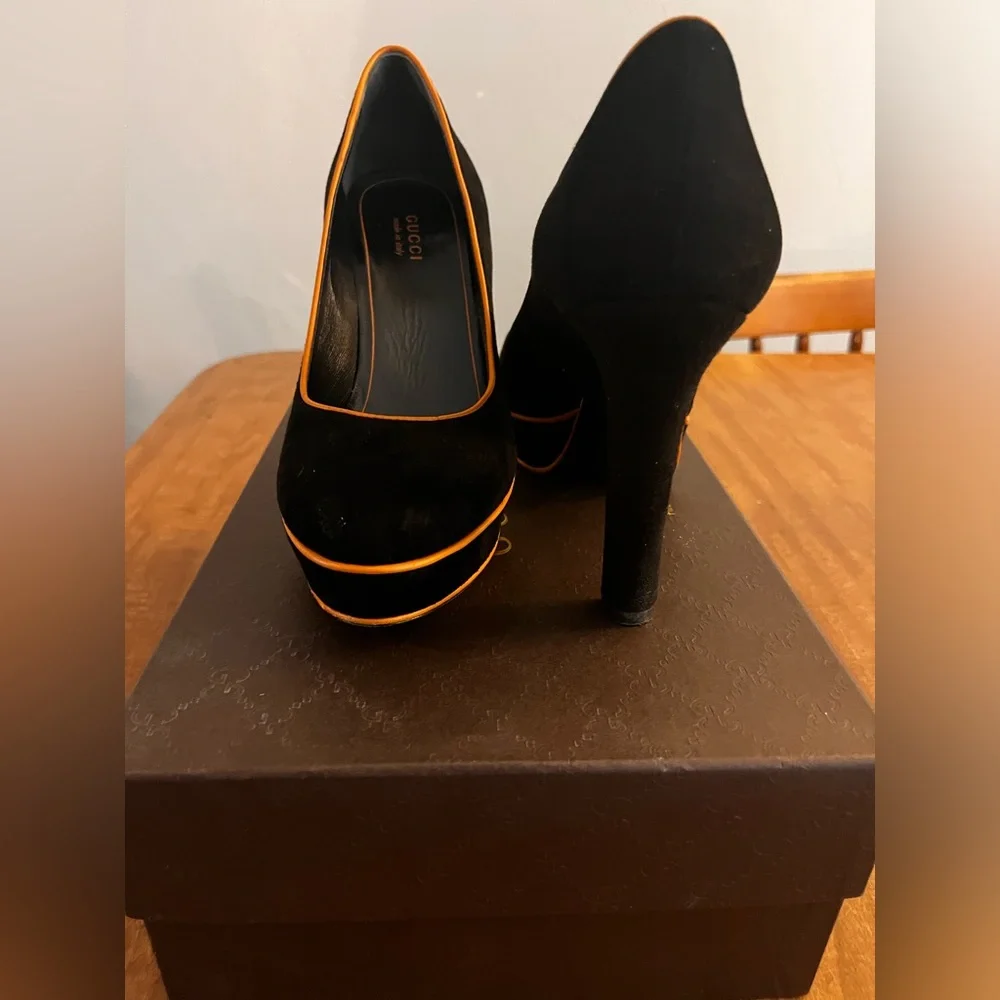 Authentic Black Gucci heels - Picture 3 of 6